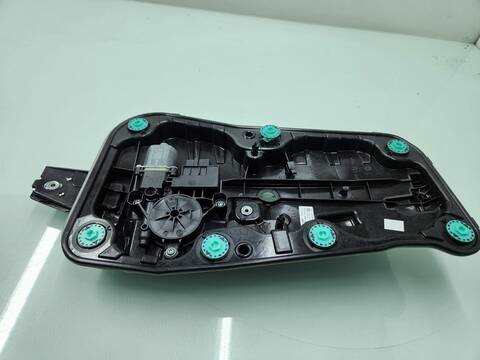 Foto 2ª: Elevalunas Manual Trasero Derecho Skoda Octavia RS 244CV 180KW [DNPA] (2023)