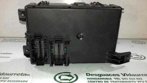 Foto 3ª: Caja Reles Fusibles Opel Corsa 1.2 CAT A 12 XER - LDC) 86CV 63KW [A12XER] (2011)