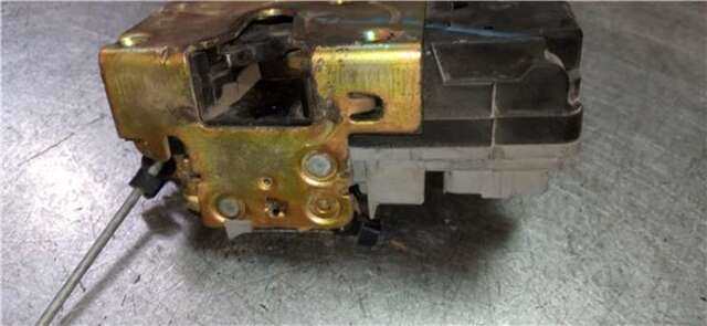 Foto 2ª: Cerradura Puerta Delantera Izquierda Peugeot 206 1.6 16V [NFU (TU5JP4)]
