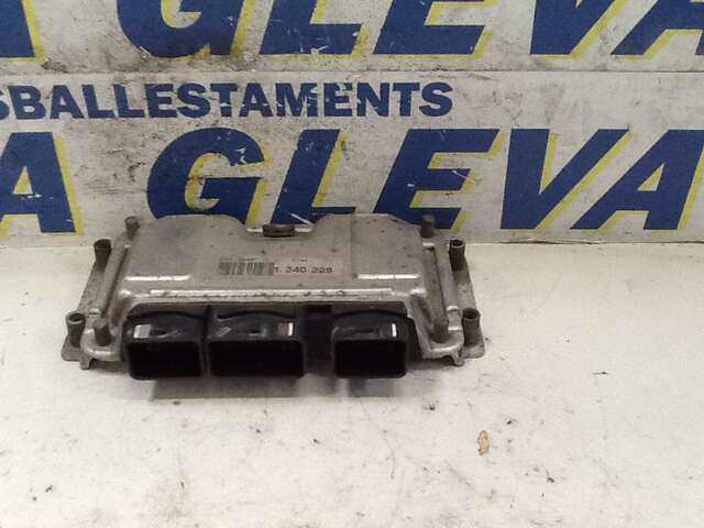 Foto 1ª: Centralita Motor ECU Peugeot 106 1.1 G [HFX] (2003)