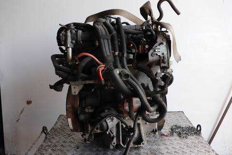 Foto 2ª: Motor Completo Fiat Stilo 1.9 JTD - 1.9 JTD 115 ACTIVE 116CV 85KW [192A1000] (2001)