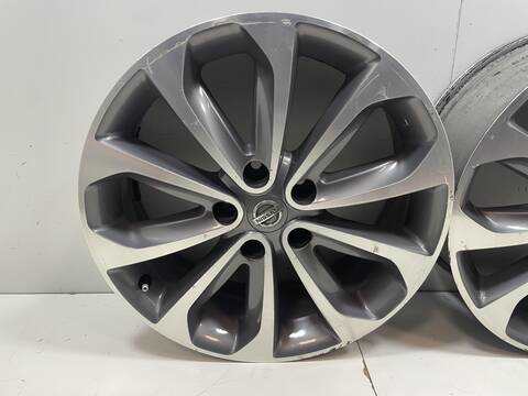 Foto 2ª: Juego LLantas Nissan Qashqai K9K (2013)