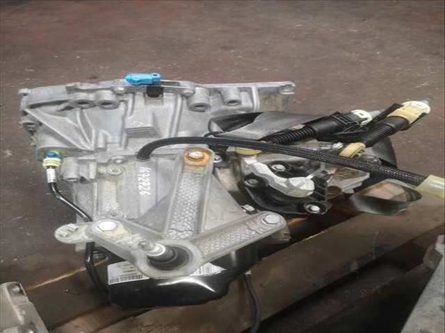 Foto 3ª: Caja Cambios Renault Clio D4F740 (2009)