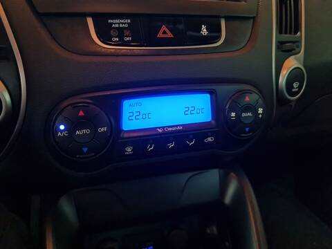 Foto 2ª: Mando Calefacción A. A. Hyundai ix35 1.7 CRDI 116CV 85KW (2012)