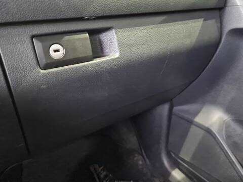Guantera Volkswagen Caddy FURGON BMT 75CV 55KW