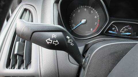 Mando Luces Ford Focus ST-LINE R B 125CV 92KW