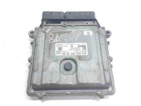 Foto 3ª: Centralita Motor ECU Mercedes Clase ML 300 3.0 V6 CDI 204CV 150KW AUT. 164.121) W164) OM642 (2005)