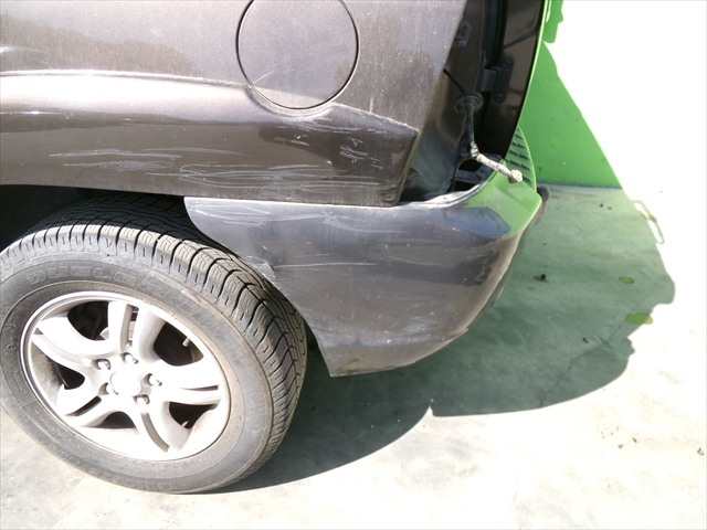 Foto 3ª: Paragolpes Trasero Kia Sportage 2.0 CRDI 2004-2009 [D4EAF] (2007)