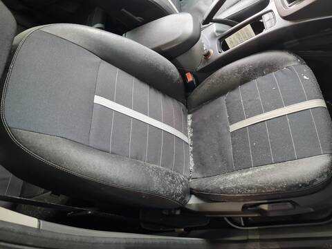 Foto 3ª: Asientos Traseros Ford Kuga TITANIUM S 4X2 140CV 103KW [UFDA] (2010)