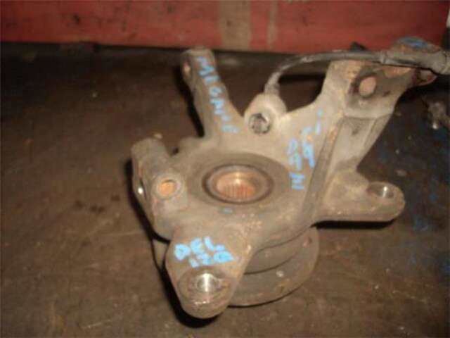 Foto 3ª: Mangueta Delantera Izquierda Renault Megane 1.9 DTI (LA08. LA0N) I CLASSIC (LA0)(1996-_) [F9Q 736]