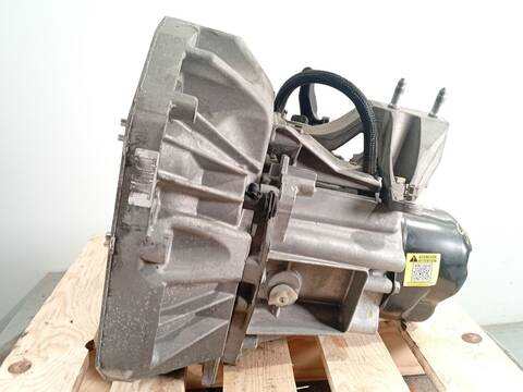 Foto 2ª: Caja Cambios Dacia Sandero 1.5 DCI 75 - BLUE DCI 75 B8JW B8M4 B8AH B8M7 B8M6) 75CV 55KW [K9K612] (2014)