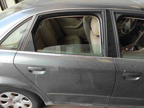 Puerta Trasera Derecha Audi A4 ALT BERLINA