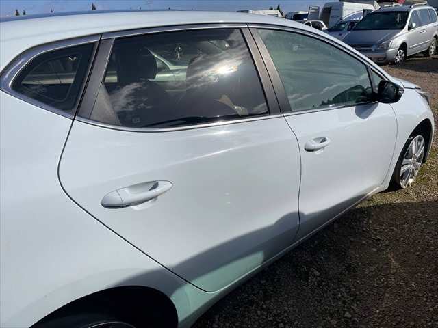 Foto 3ª: Puerta Trasera Derecha Kia Ceed 1.6 CDTI 105cv [D4FB] (2014)