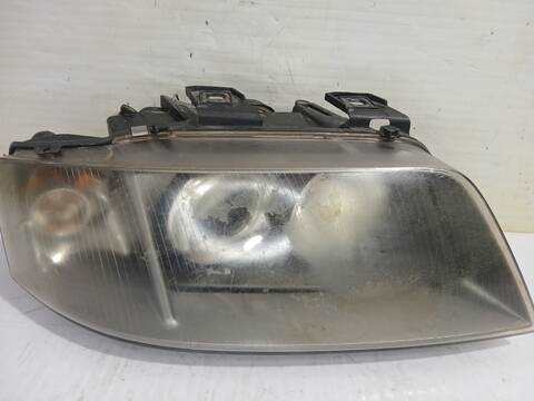 Foto 3ª: Faro Derecho Audi A6 2.5 TDI QUATTRO AVANT 180CV 132KW [BAU] (2001)