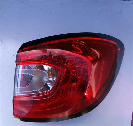 Piloto Trasero Derecho Renault Captur 1.5 DCI 2013-2017