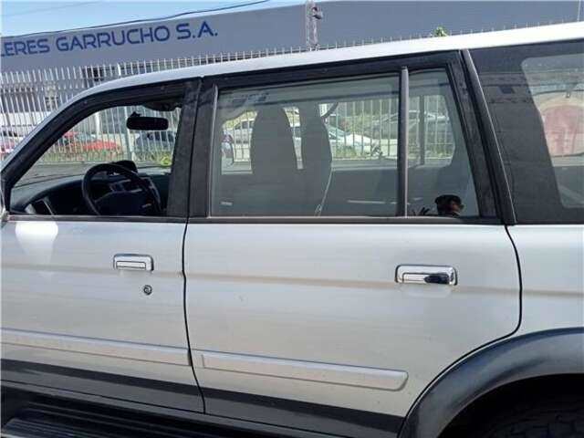Puerta Trasera Izquierda Mitsubishi Montero 2.5 TDI INTENSE [2.5 LTR. - 85 KW TD CAT]