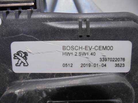 Foto 3ª: Motor Limpia Delantero Peugeot 3008 ACTIVE 131CV 96KW [YH01] (2019)