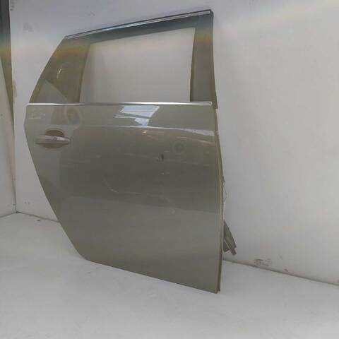 Foto 2ª: Puerta Trasera Derecha Bmw Serie 5 518 525 D (2004)