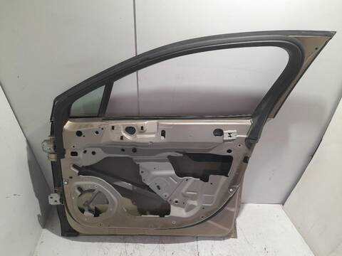 Foto 2ª: Puerta Delantera Derecha Citroen C5 1.6 16V HDI FAP 109CV [9HZDV6TED4] (2008)