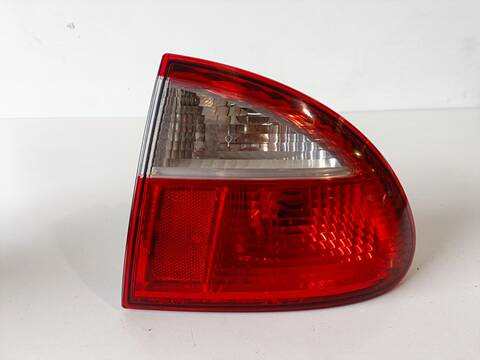Piloto Trasero Derecho Seat Leon LAST EDITION 105CV