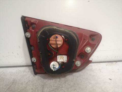 Foto 3ª: Piloto Portón Derecho Kia Carens D4FD (2018)