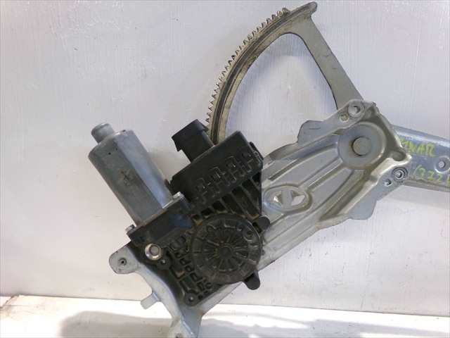 Foto 2ª: Elevalunas Eléctrico Delantero Izquierdo Opel Zafira 1.9 CDTI MODELO B, 2005-2012 [Z19DT] (2006)