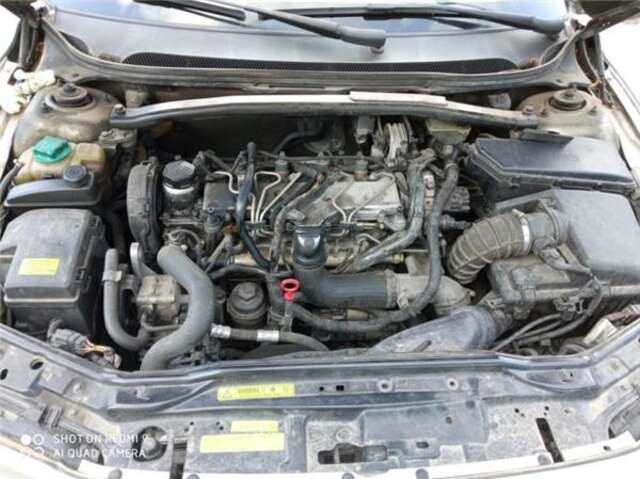 Foto 3ª: Alternador Volvo V70 2.4 2.5 T AWD - V 70 AWD [2.4 LTR. - 142 KW TURBO CAT] [B 5244 T]