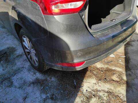 Foto 2ª: Paragolpes Trasero Ford Focus M1DD BERLINA (2015)