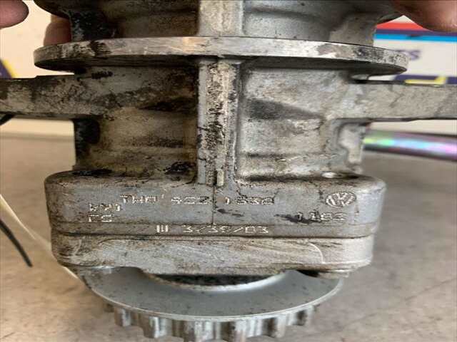 Foto 2ª: Bomba de Direccion Volkswagen Touareg 2.5 TDI R5 (2003)