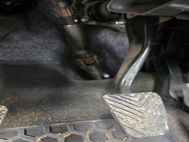 Pedal Freno Kia Carens DRIVE 116CV 85KW