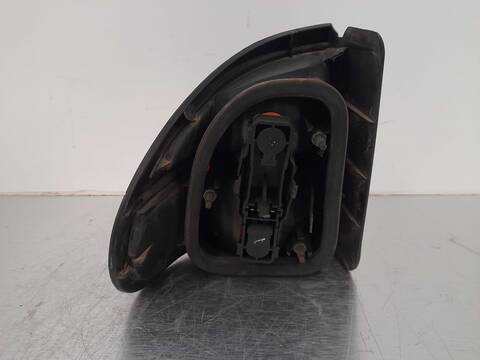 Foto 3ª: Piloto Trasero Derecho Renault Laguna AUTHENTIQUE 107CV 79KW [K4M] (2001)