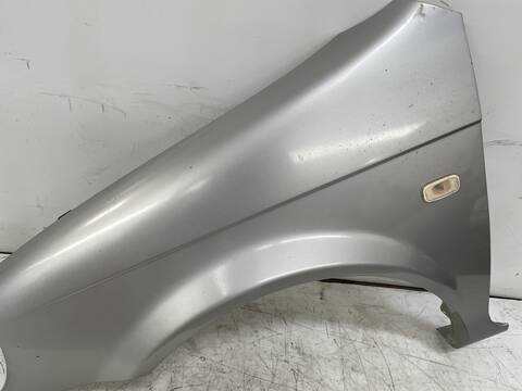Foto 3ª: Aleta Delantera Izquierda Kia Carnival 2.9 CRDI LX 144CV 106KW [J3] (2004)