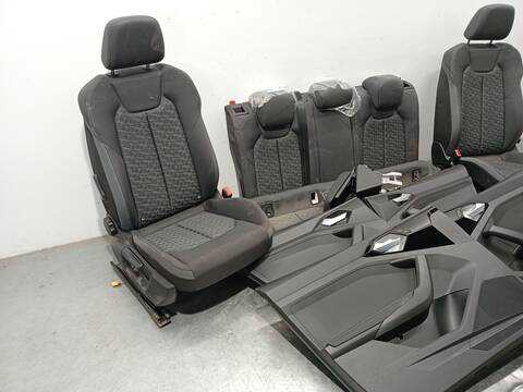 Foto 2ª: Asientos Traseros Audi A1 30 TFSI 116CV 85KW [DUSA] (2024)