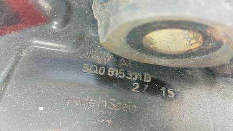 Foto 2ª: Mangueta Delantera Izquierda Skoda Octavia STYLE 110CV 81KW [CXX] (2015)