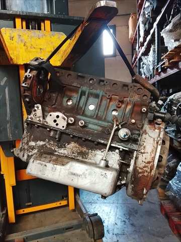 Foto 4ª: Motor Completo Nissan Patrol 2.8 D [A428] (1986)