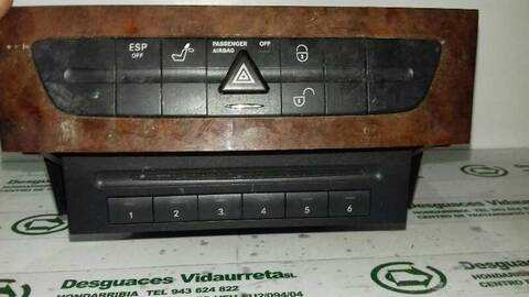 Foto 3ª: Mando Multifuncion Mercedes Clase E 180 BERLINA 224CV 165KW (2002)