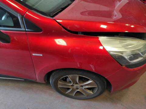 Aleta Delantera Derecha Renault Clio H4B400