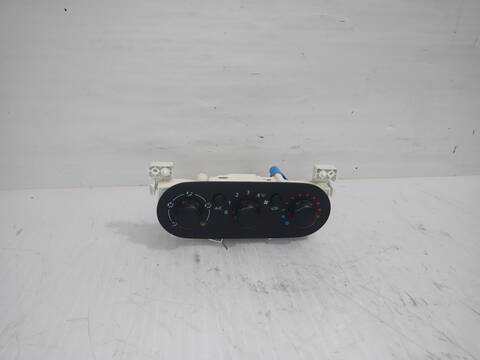 Mando Calefacción A. A. Renault Trafic L1H1 2 7T 95CV 70KW FURGON
