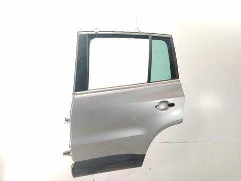Puerta Trasera Izquierda Volkswagen Tiguan 2.0 TDI 4MOTION 140CV