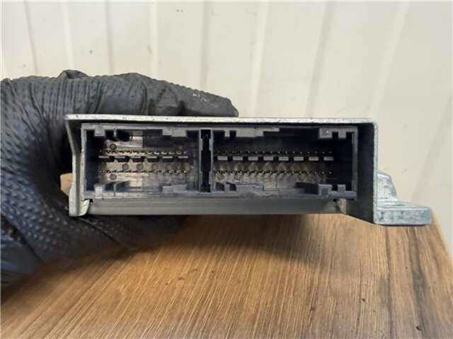 Foto 2ª: Centralita Airbag Citroen C4 2.0 SX [2.0 LTR. - 100 KW HDI FAP CAT (RHR - DW10BTED4)] [RHJ (DW10BTED4)]