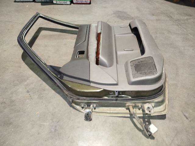 Foto 4ª: Puerta Delantera Derecha Nissan Patrol 2.8 TD [RD28ETI] (1999)