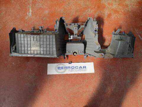 Foto 3ª: Salpicadero Peugeot 107 1.0 CAT 384F) 68CV [G/ 1KR] (2005)