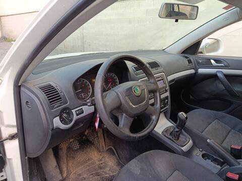 Salpicadero Skoda Octavia CAY