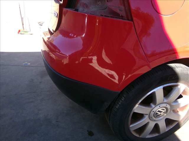 Foto 3ª: Paragolpes Trasero Volkswagen Golf 1.9 TDI SERIE 5, 2004-2008 [BKC] (2005)