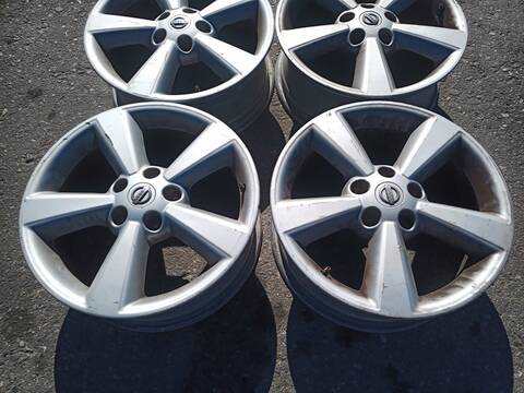 Foto 4ª: Juego LLantas Nissan Qashqai VERSION INDEFINIDA (2007)