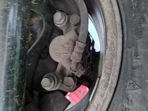 Pedal Embrague Toyota Rav4 2.0 D-4D EXECUTIVE 4X4 2003 ) 116CV 85KW