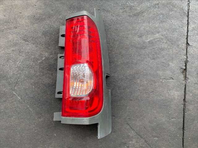 Piloto Trasero Derecho Renault Trafic 2.0 DCI115CV 0CV