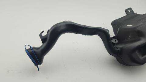 Foto 4ª: Deposito Limpiaparabrisas Mercedes Clase G 230 GLA 200 CDI - D 156.908) 136CV 100KW (2018)