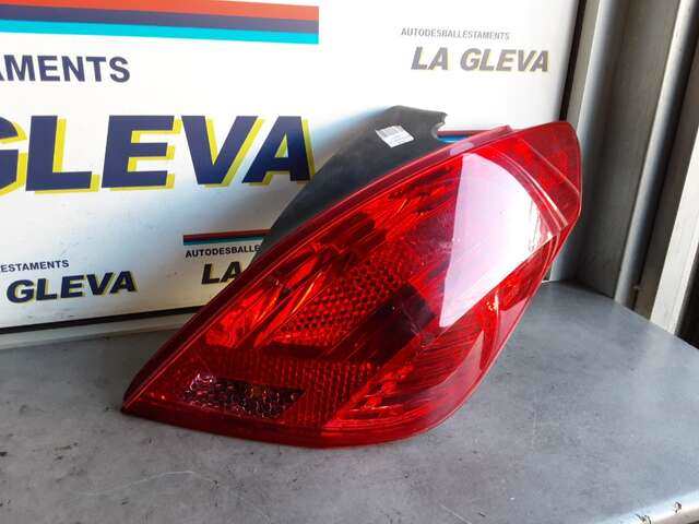 Piloto Trasero Derecho Peugeot 308 1.6 HDI 110CV