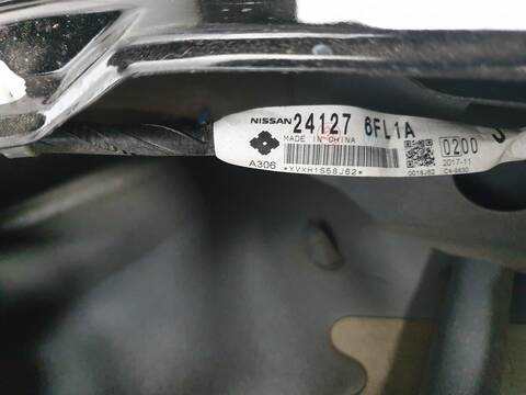 Foto 3ª: Puerta Trasera Izquierda Nissan X-Trail TEKNA (2016)